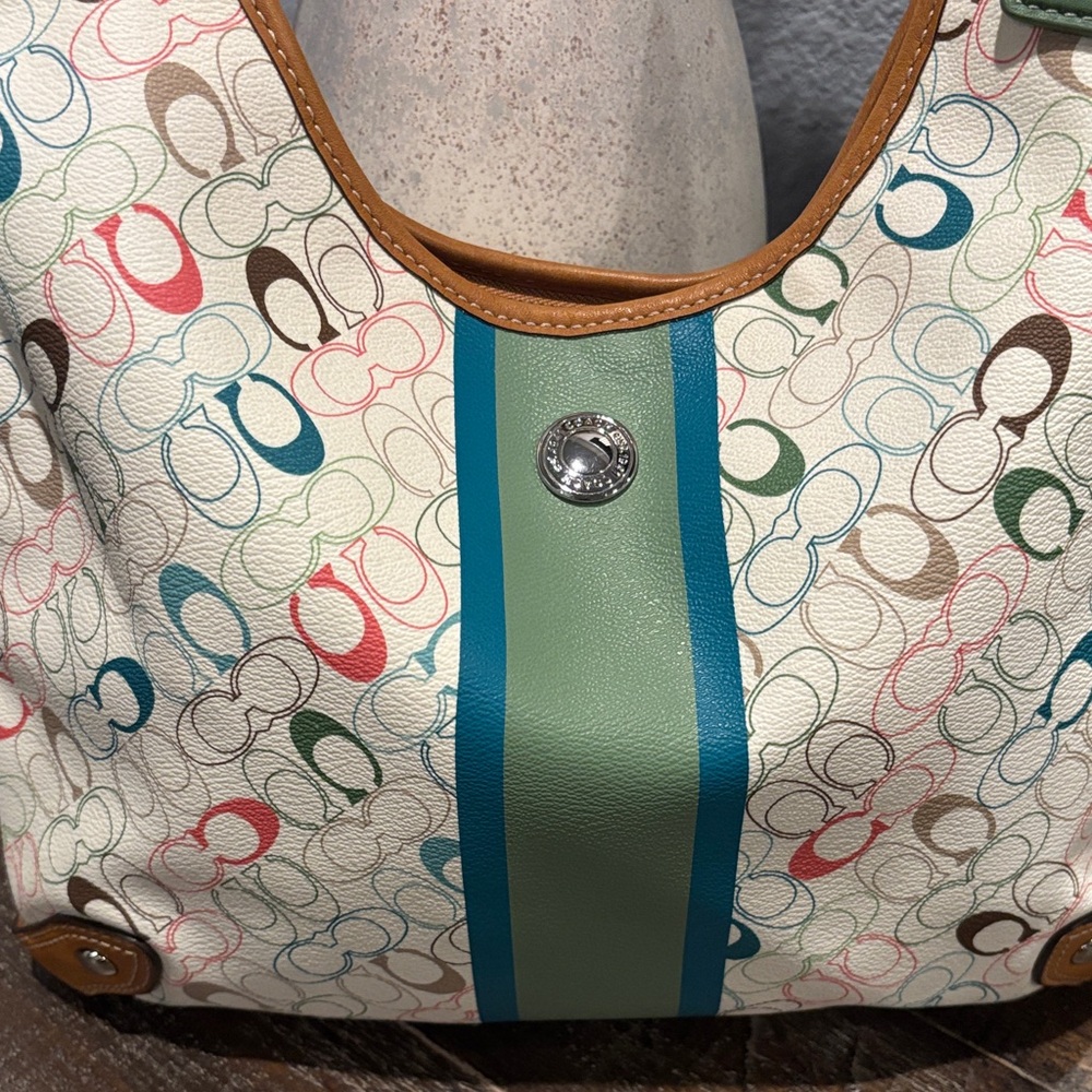 Coach 2010 collection Cream and Brown Shoulder Bag with Green Accent - Picture 2 of 12